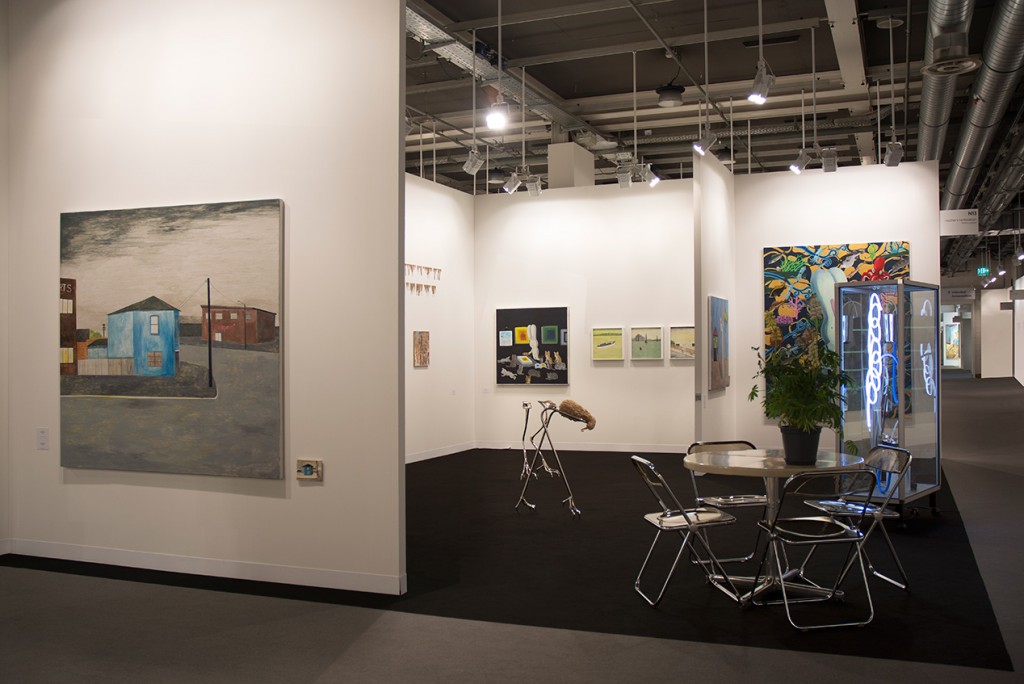 4.-Art-Basel-2022_Installation-view_Copyright-the-artist-and-mother's-tankstation-limited